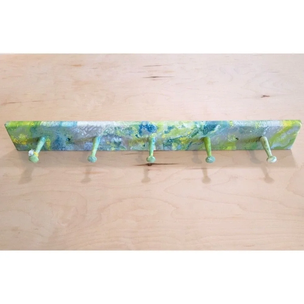 Hand Painted Fluid Art Wooden Wall Rack 5 Peg Hook Green‎ Teal Marbled Entryway